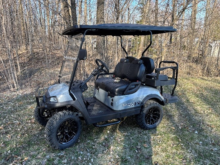 Voiturette de golf confort plus  | Location Plaisir Extrême